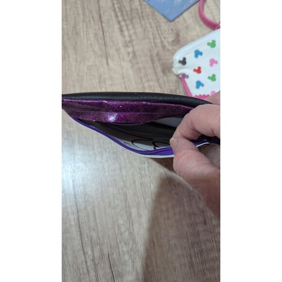 Disney-Themed Minnie Mouse Wristlet , makeup bag / 50th Anniversary Card Holder - Picture 6 of 6